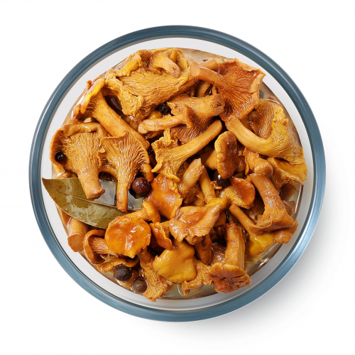 Лисички маринованные
